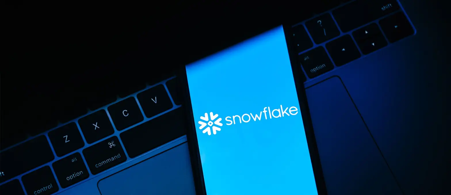 Developing an Application with the Native Apps Framework in Snowflake